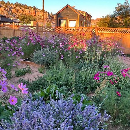 Atlantis Garden Tiny Home Hildale Екстериор снимка